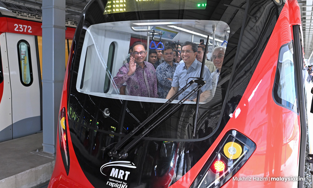 PM: Free rides on MRT Putrajaya Line until March 31