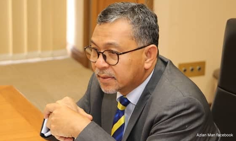 Lebih RM400,000 masuk akaun bank milik Azlan Man - saksi