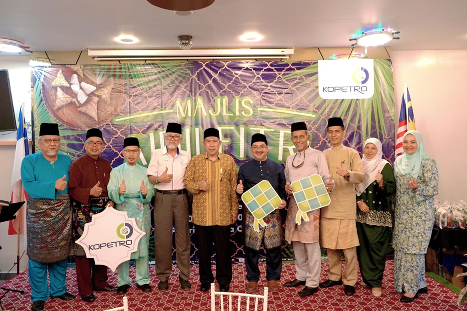 KOPETRO anjur majlis Aidilfitri buat anggota koperasi di Melaka