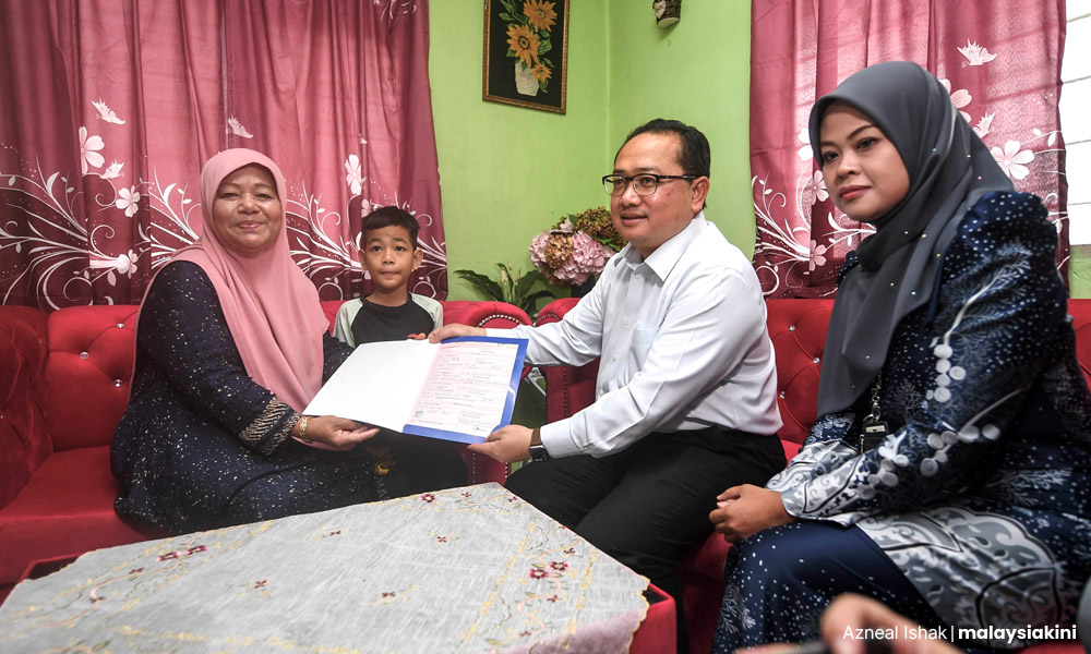 Ensuring school access for Yusri after obtaining birth certificate