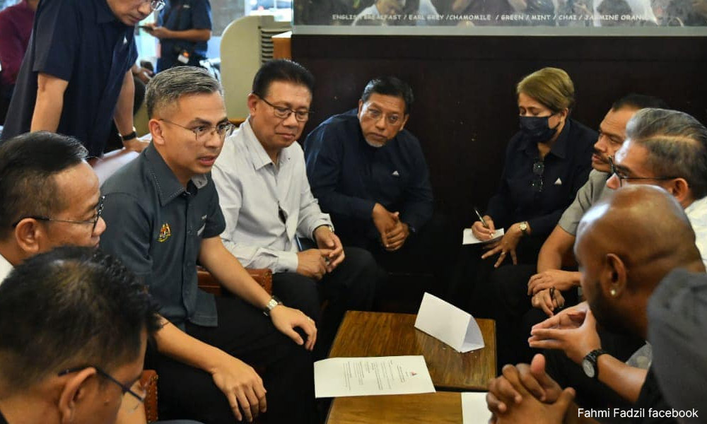 Ministry mulls installing antennas on water towers for better internet in S'wak