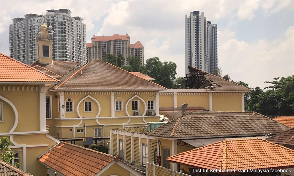 Six hurt after Ikim hall roof collapses - Fire Dept