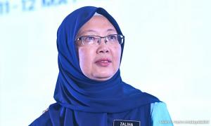 Zaliha 'zips mouth' on Najib's house arrest bid