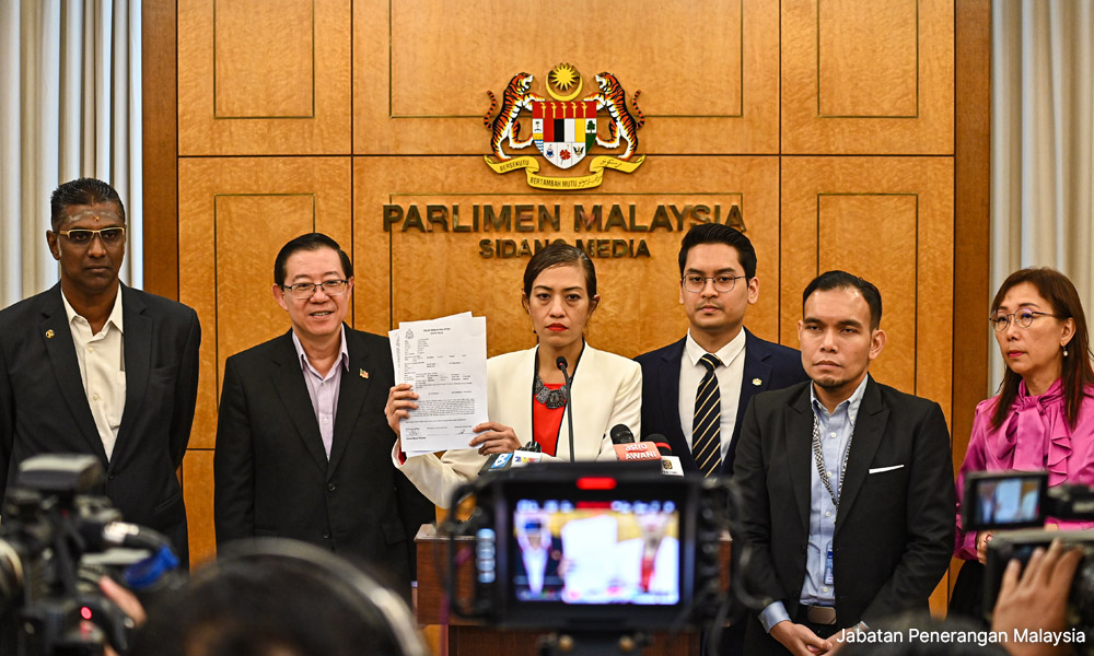 Sebut alat kelamin: Syerleena buat laporan polis ke atas Sanusi