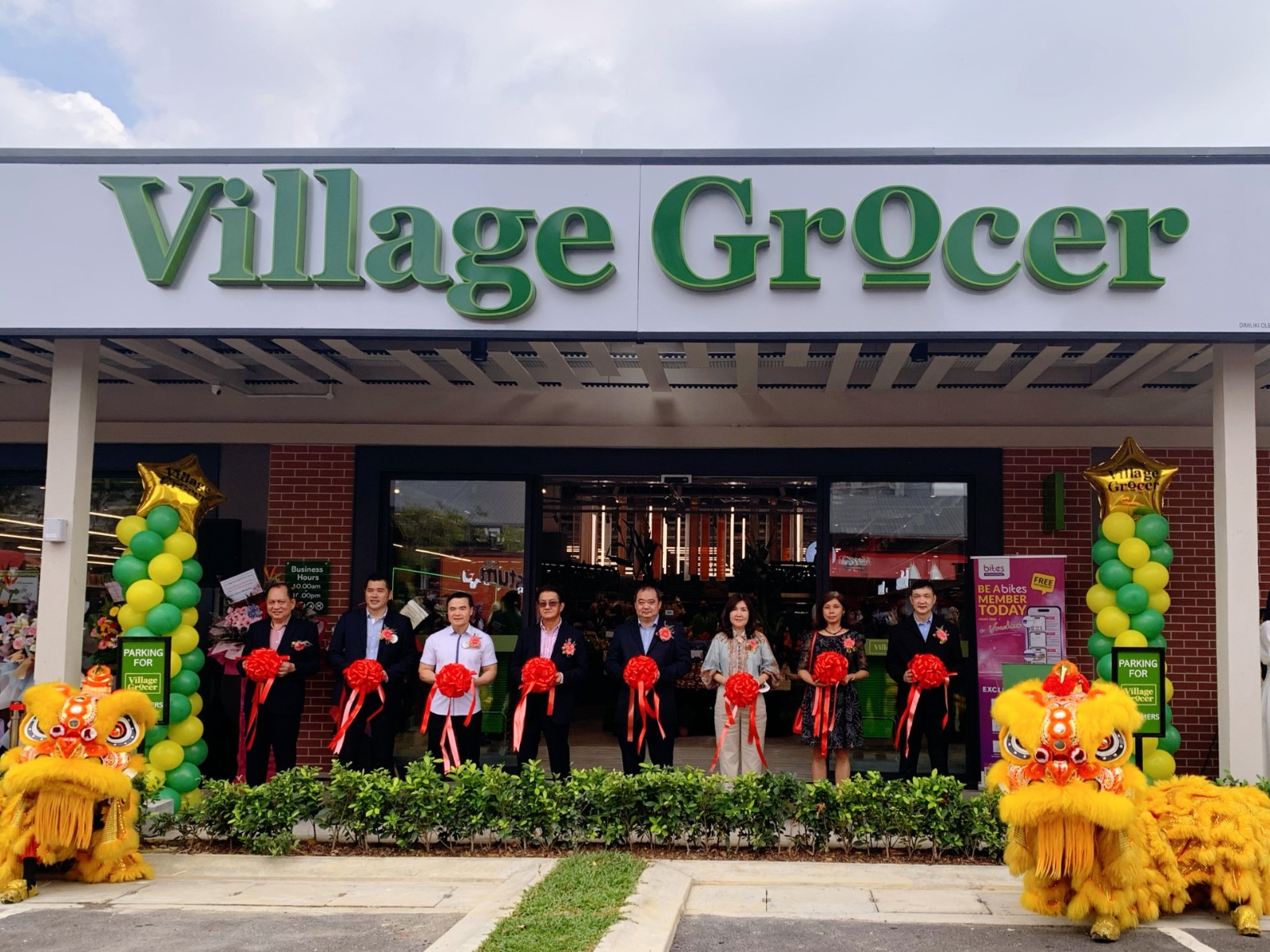 Premium Supermarket Village Grocer expanded the 26th outlet at Puchong South, Sierra Fresco.
