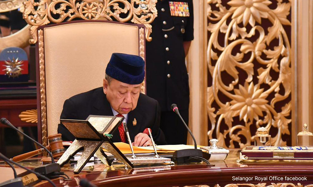 Jangan main isu agama, kaum ketika berkempen, titah Sultan Selangor