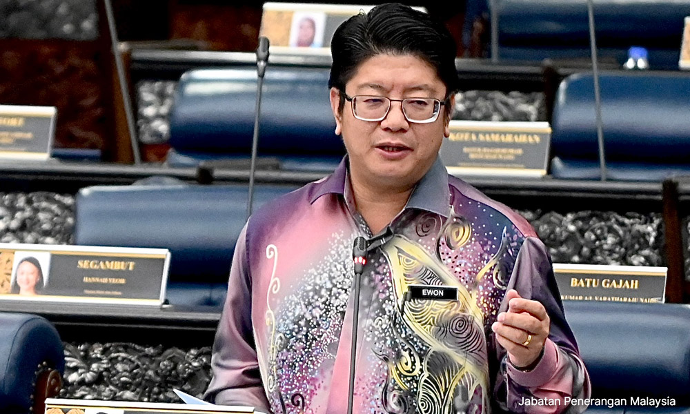Sabah Harapan chief quits as minister