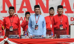 安华吁巫统大会理性讨论，藉成熟政治强化稳定团结