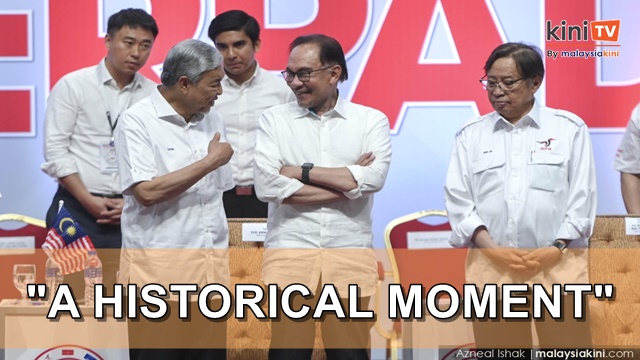 Anwar to be guest of honour at Umno AGM