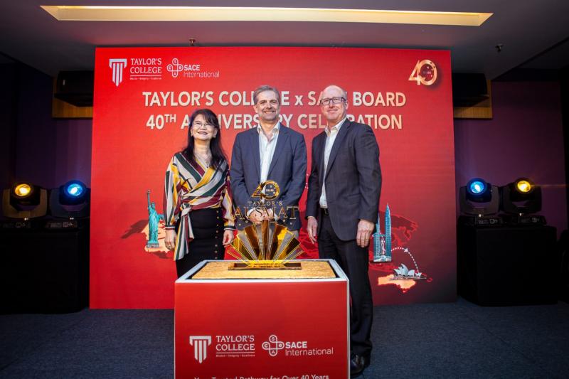 Taylor's College Commemorates Over 40 Years of AUSMAT Excellence with ...