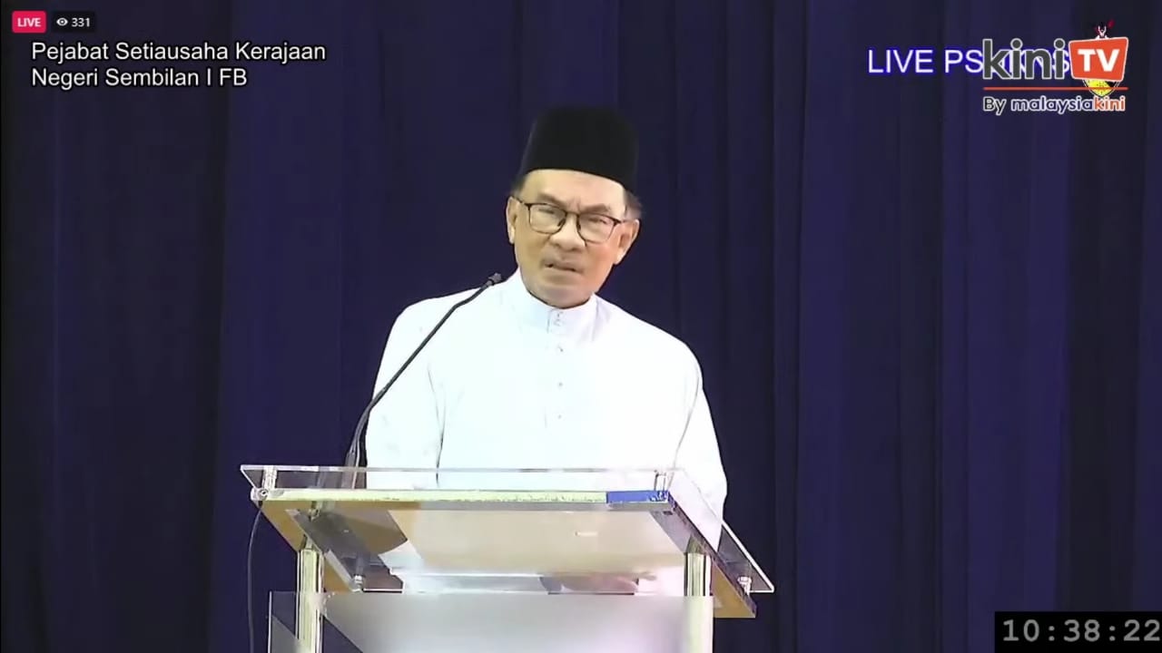 LIVE: PM Anwar Ibrahim speaks to Negeri Sembilan civil servants
