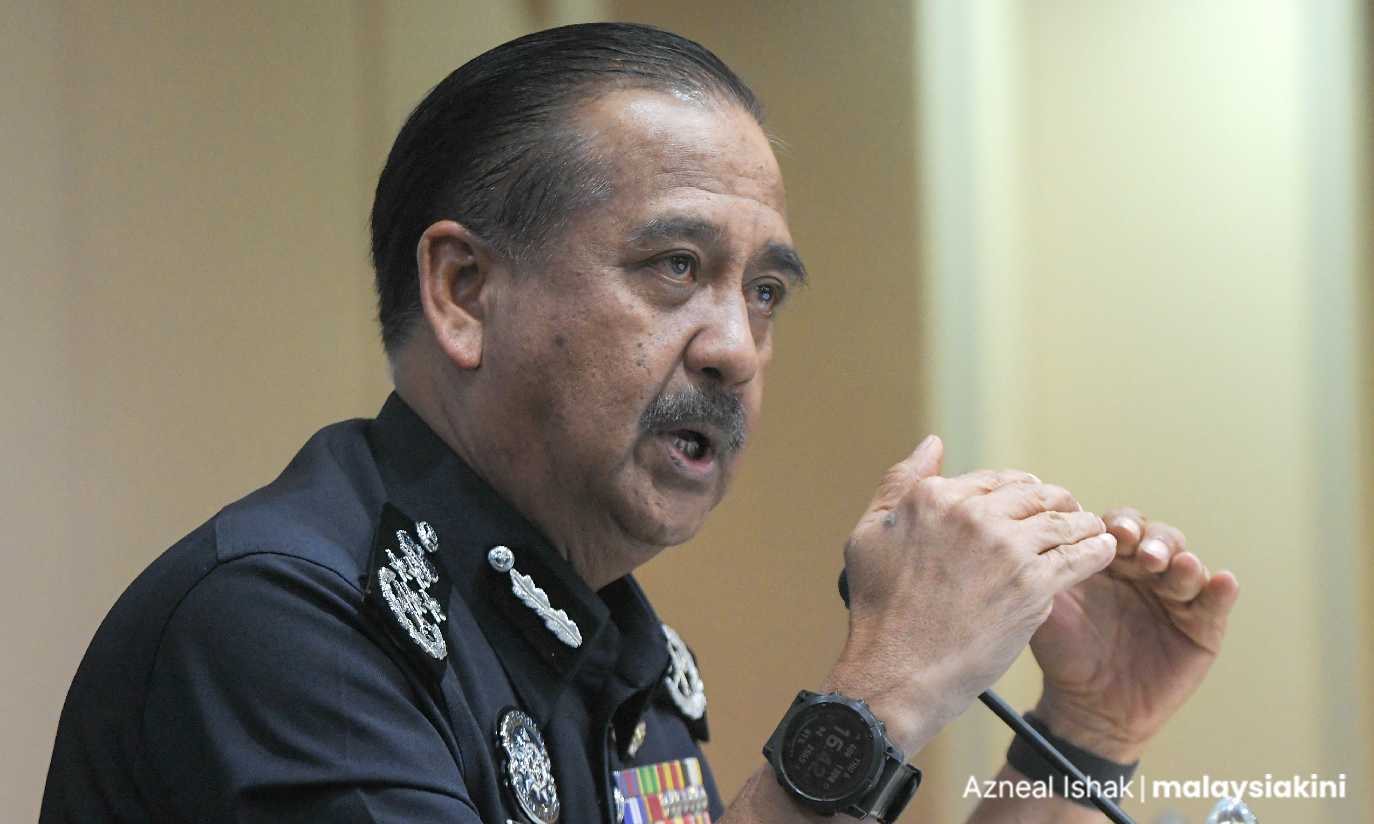 not-a-stolen-chicken-case-give-us-time-igp-on-roger-ng-probe