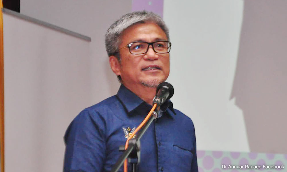 No turning back - S'wak to continue teaching science, maths in English: Annuar