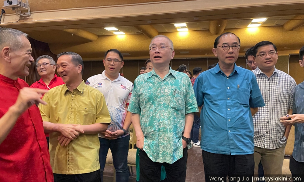 魏家祥蝉联马华总会长,黄日升中选副总,郑联科败阵