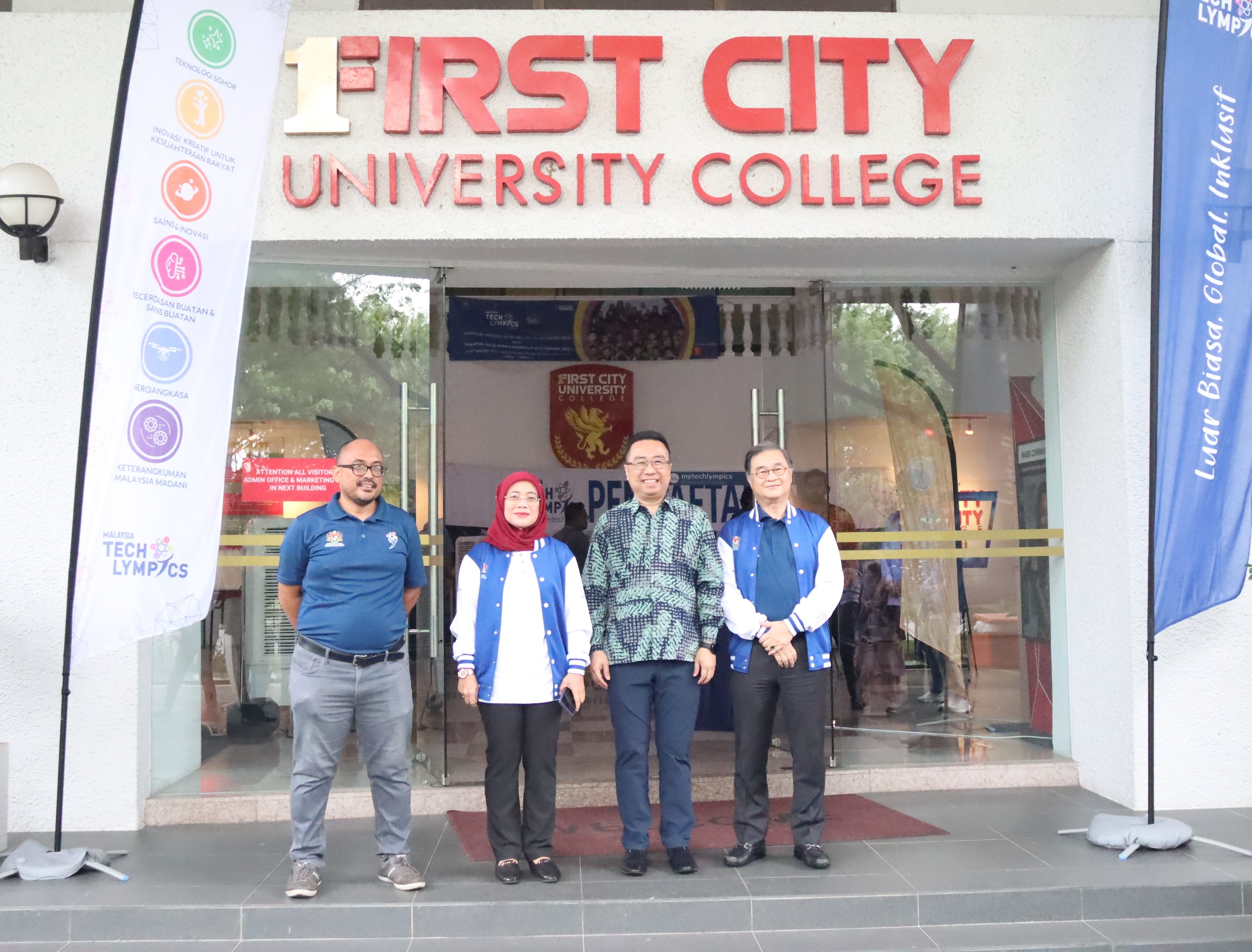 MOSTI Minister launches Malaysia Techlympics 2023 (Central Zone) and Minggu Sains Negara 2023 (Selangor) at First City University College
