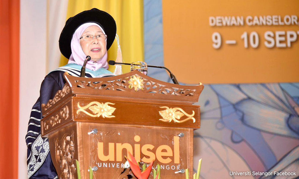 Wan Azizah receives honorary doctorate from Unisel