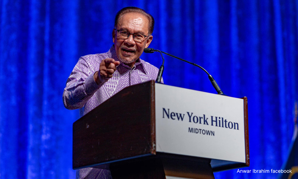 MCA wants Anwar to ditch finance portfolio, sack underperformers