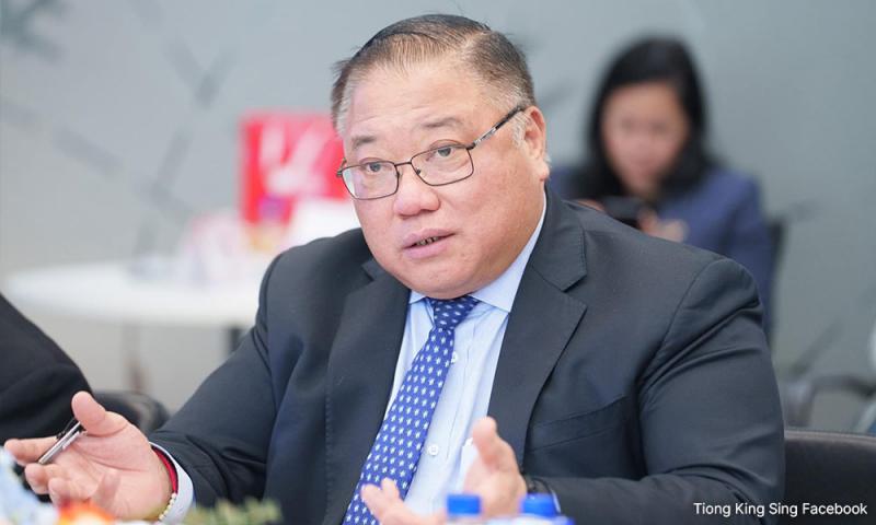挥中国旗示意马中友好,张庆信忧反应过激阻文旅发展