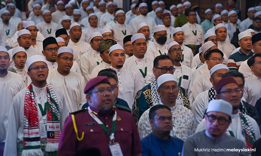 PAS Youth called to prove syariah criminal laws 'seen its last days'