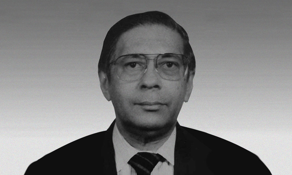 Country's first chief statistician dies