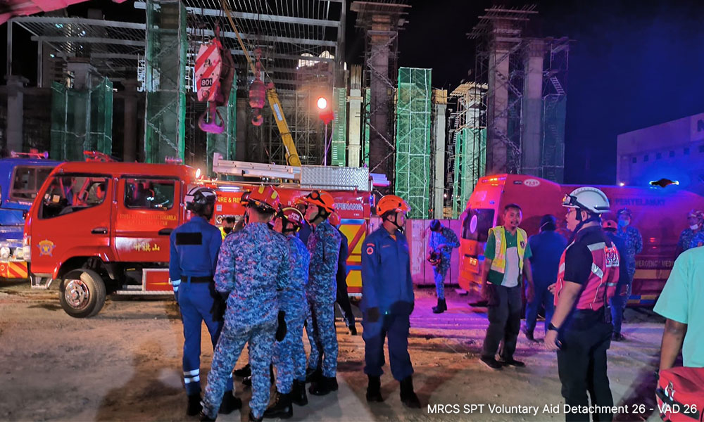 Set up inquiry commission to probe warehouse collapse – group