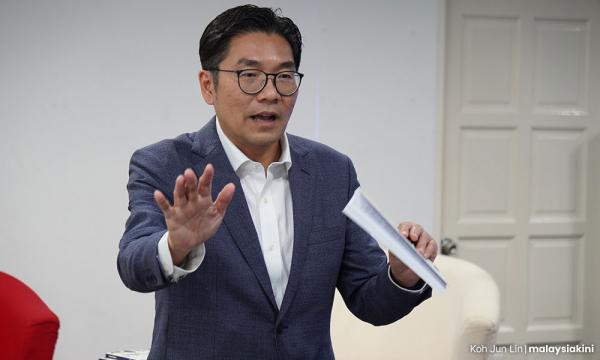 安瓦尔的改革引擎仍然在公众批评中运行：SIM