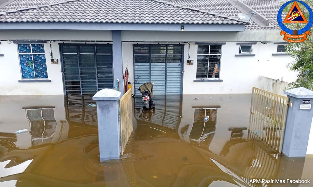 3,260 people evacuated due to floods in Pasir Mas
