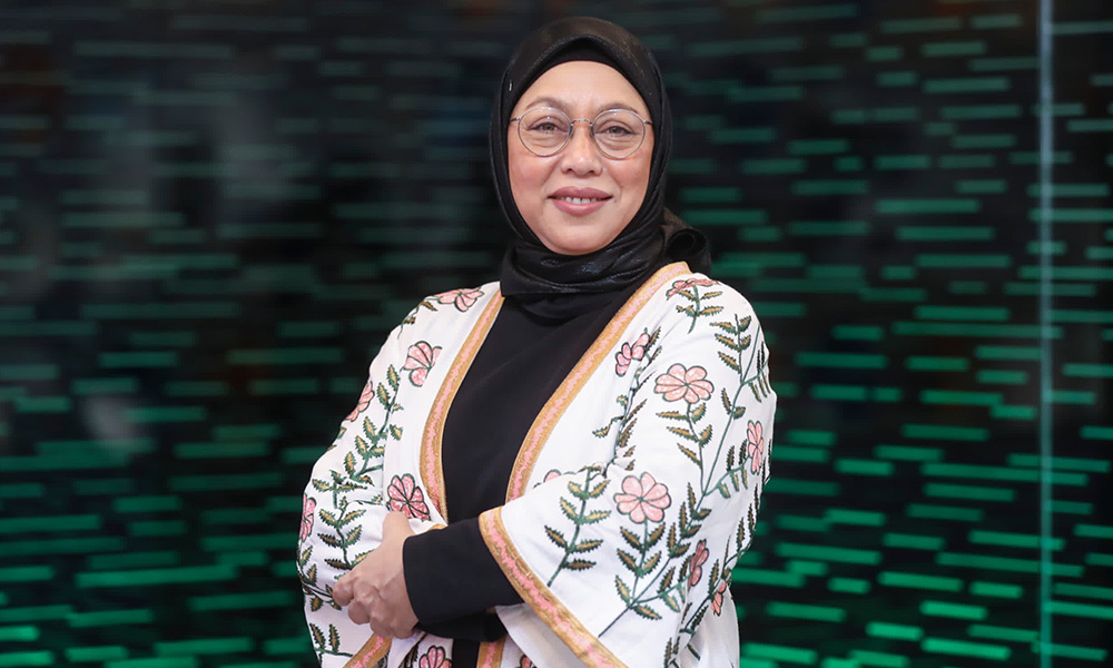 Nafi anak tiri bahasa Melayu, Tunku Mona cabar diri hasil filem Kantonis