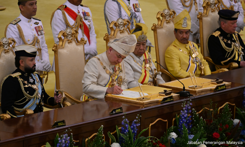 Historic hat-trick for Sultan Nazrin as deputy king