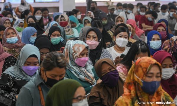 PM raises concern over foreigners misusing visas to run busi