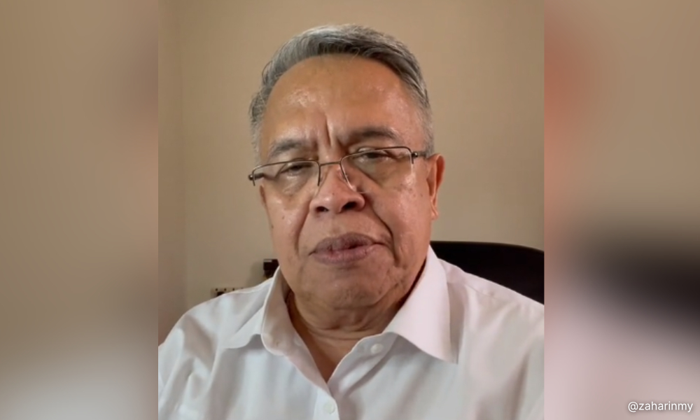 Blogger 'Sang Kelembai' charged with making offensive post on vaccine