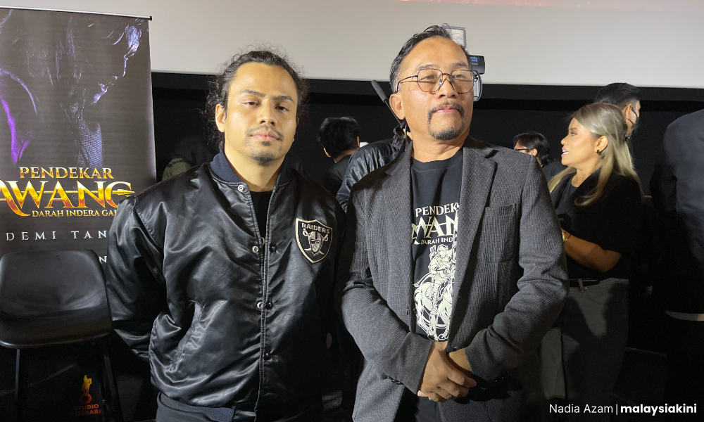 Penerbit umum dua pengarah Pendekar Awang: Darah Indera Gajah
