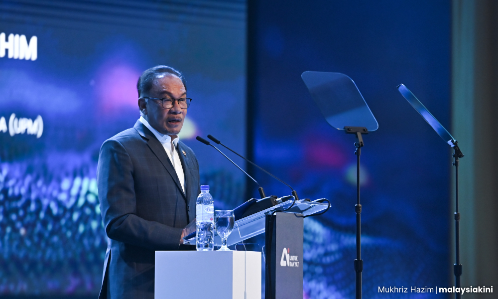 Bagi Mahathir semua bukan Melayu tak setia kecuali kroni dia - PM