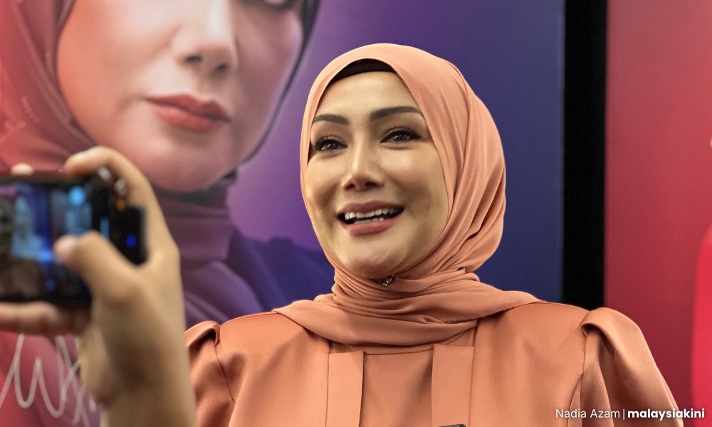 Digosip lagi kahwini Peja, Erra: Suka hati merekalah...