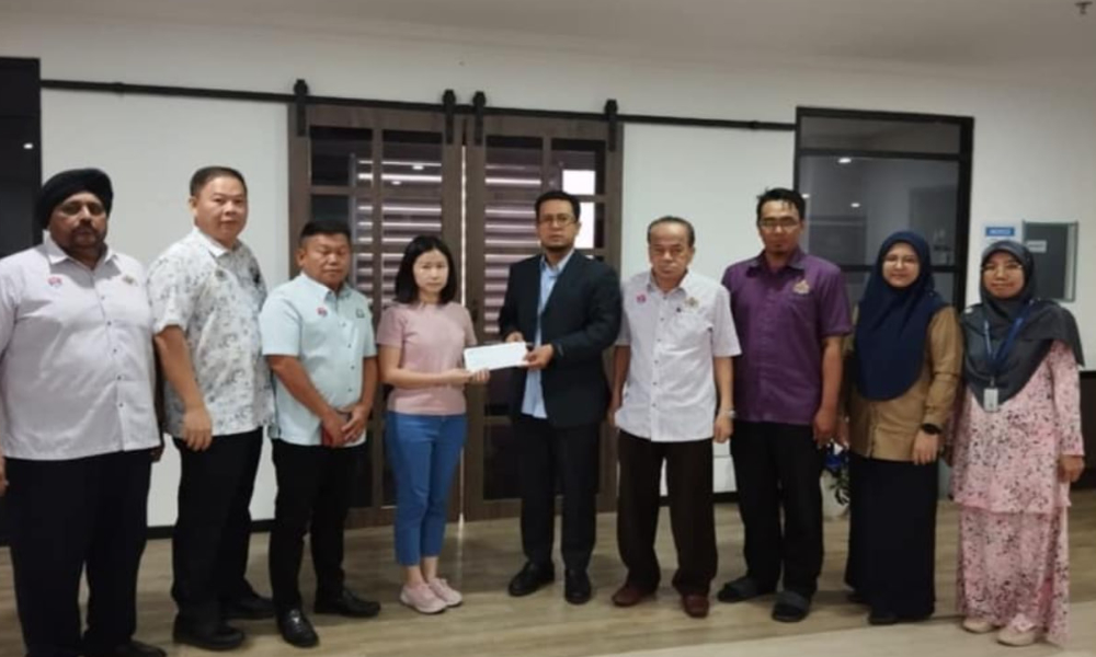 Batu Pahat council revokes licence of factory linked to 'sock-gate'