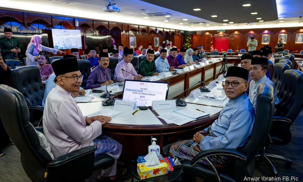PM: Kementerian, agensi segerakan projek keutamaan di Pahang