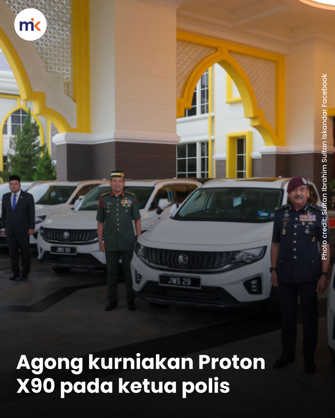Agong kurniakan Proton X90 pada ketua polis