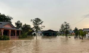Floods hit Selangor, Negeri Sembilan