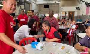 Warm welcome for DAP candidate’s first walkabout in KKB