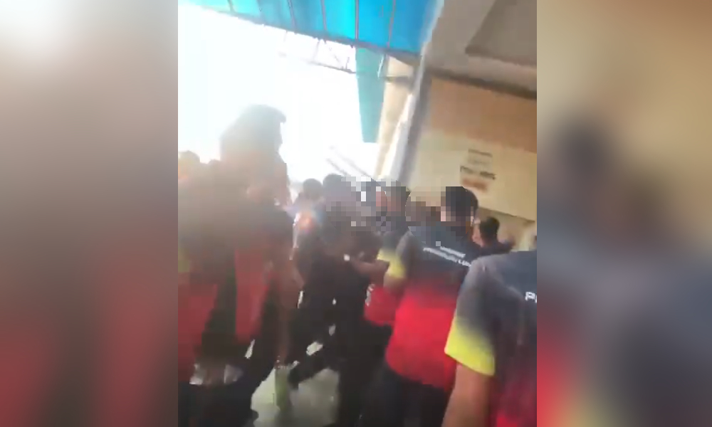 Polis siasat kes penyokong pasukan bola Paskal belasah tentera laut