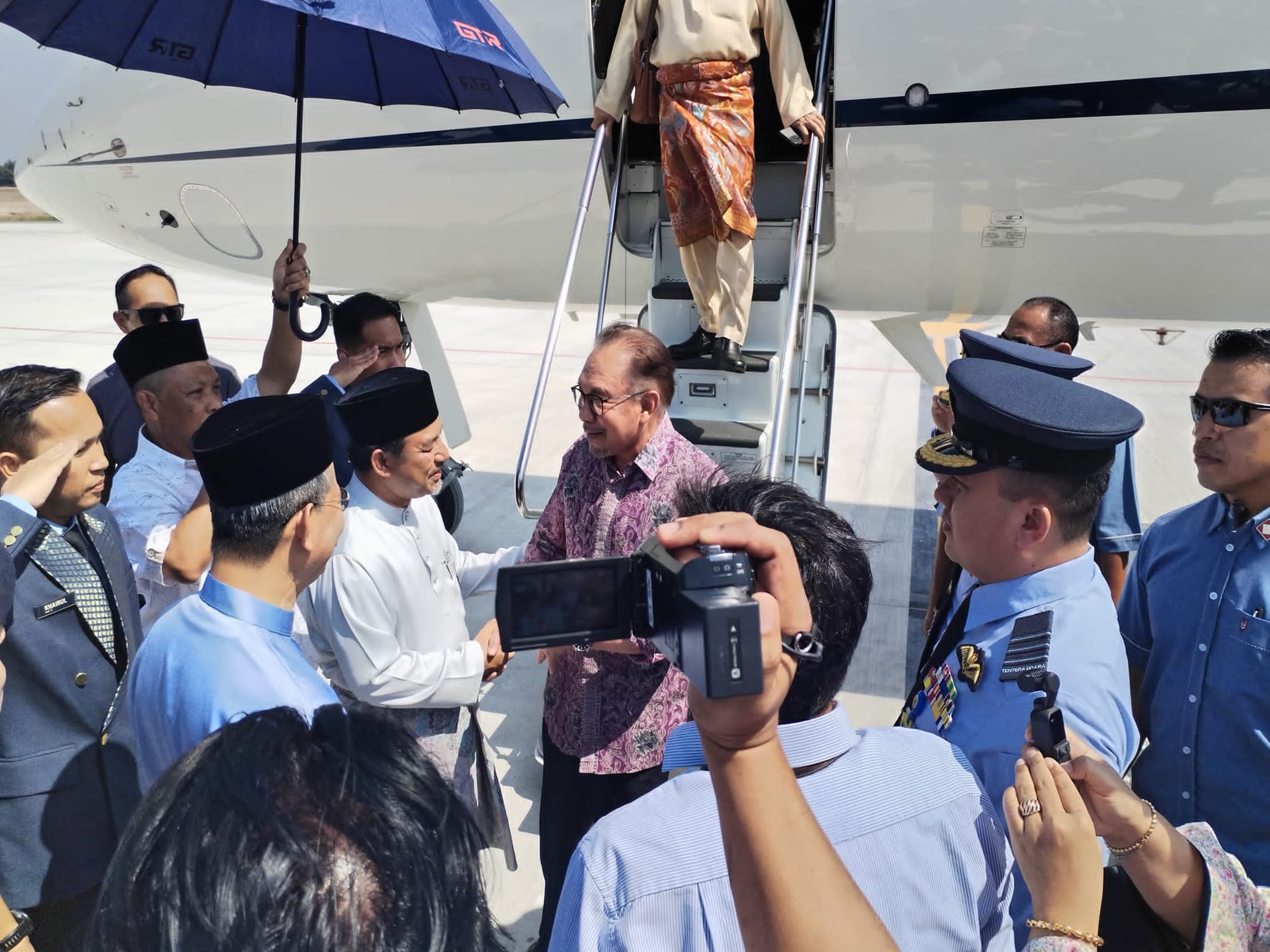 Anwar adakan perjumpaan tertutup bersama MB Kelantan
