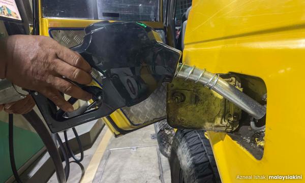 SNAPSHOT | S'pore fuel prices rise sharply; more groups pan Hindu-Muslim NGOs meeting Malaysiakini Team 13 h ago ⋅ 20