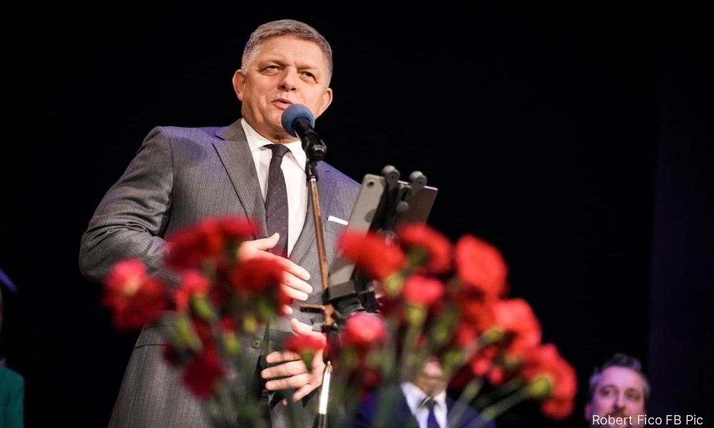 Kecederaan PM Slovak yang ditembak masih serius