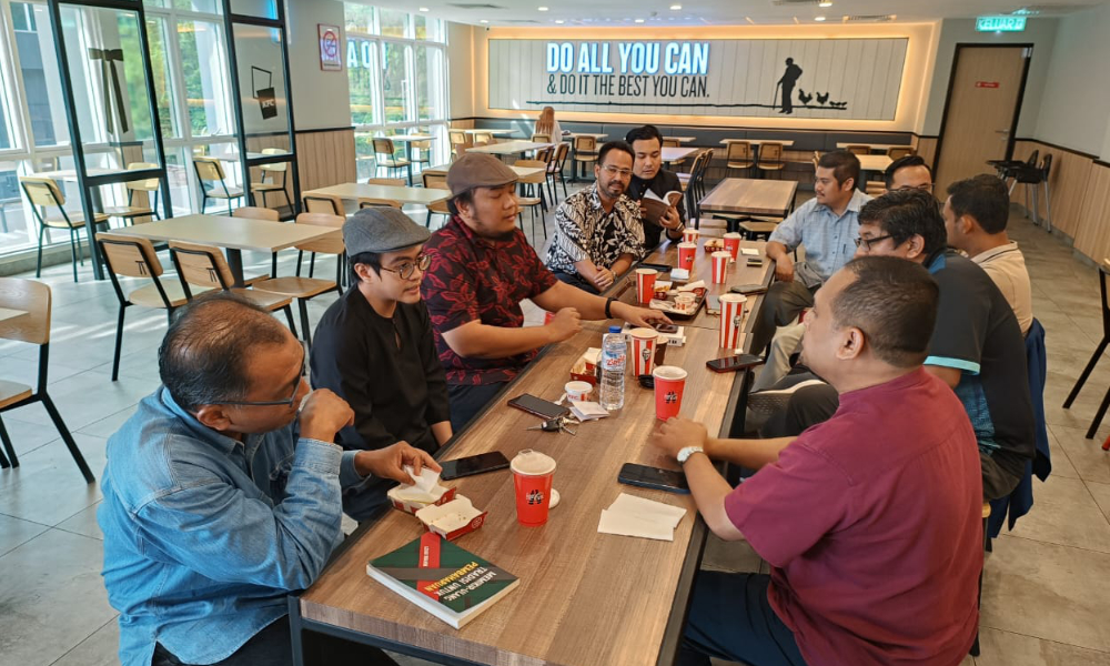 Selepas McD geng usrah berkumpul pula di KFC