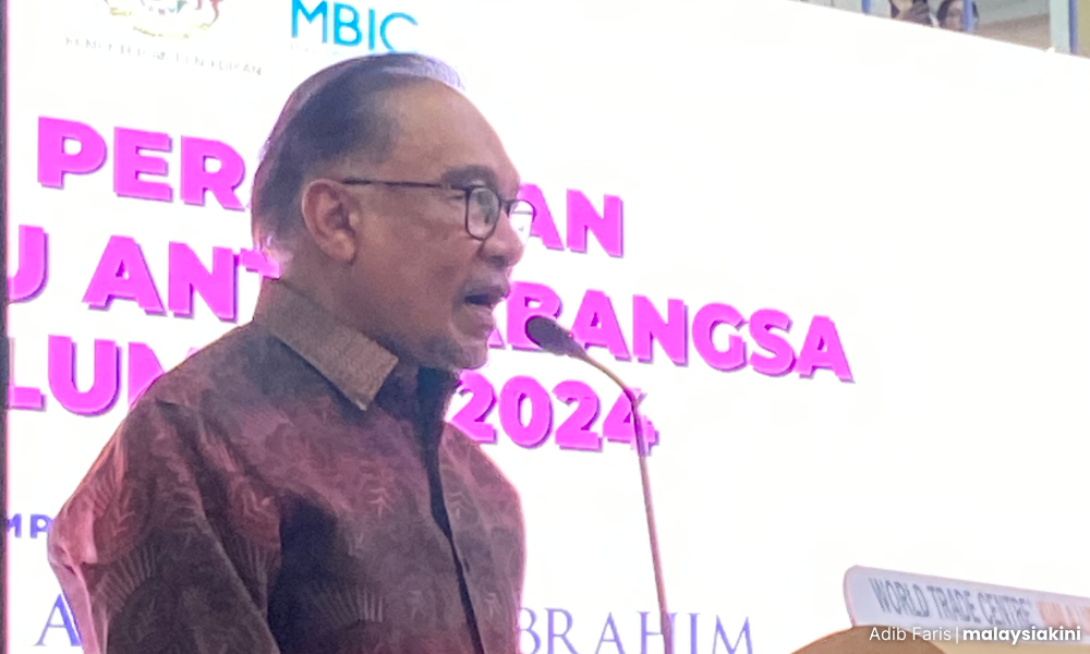 PM umum baucar buku RM100 untuk pelajar