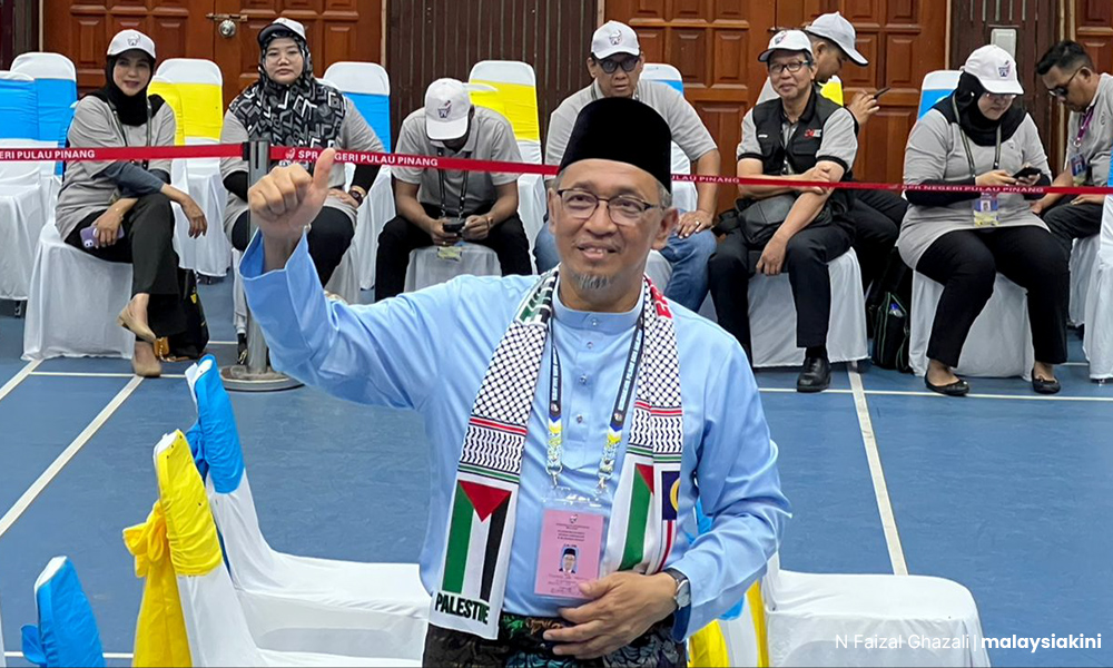 DAY 1 | Voter gives Joohari an earful over water issue