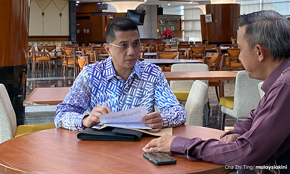 Selat Klang seat: Azmin sends notice of vacancy to S'gor speaker