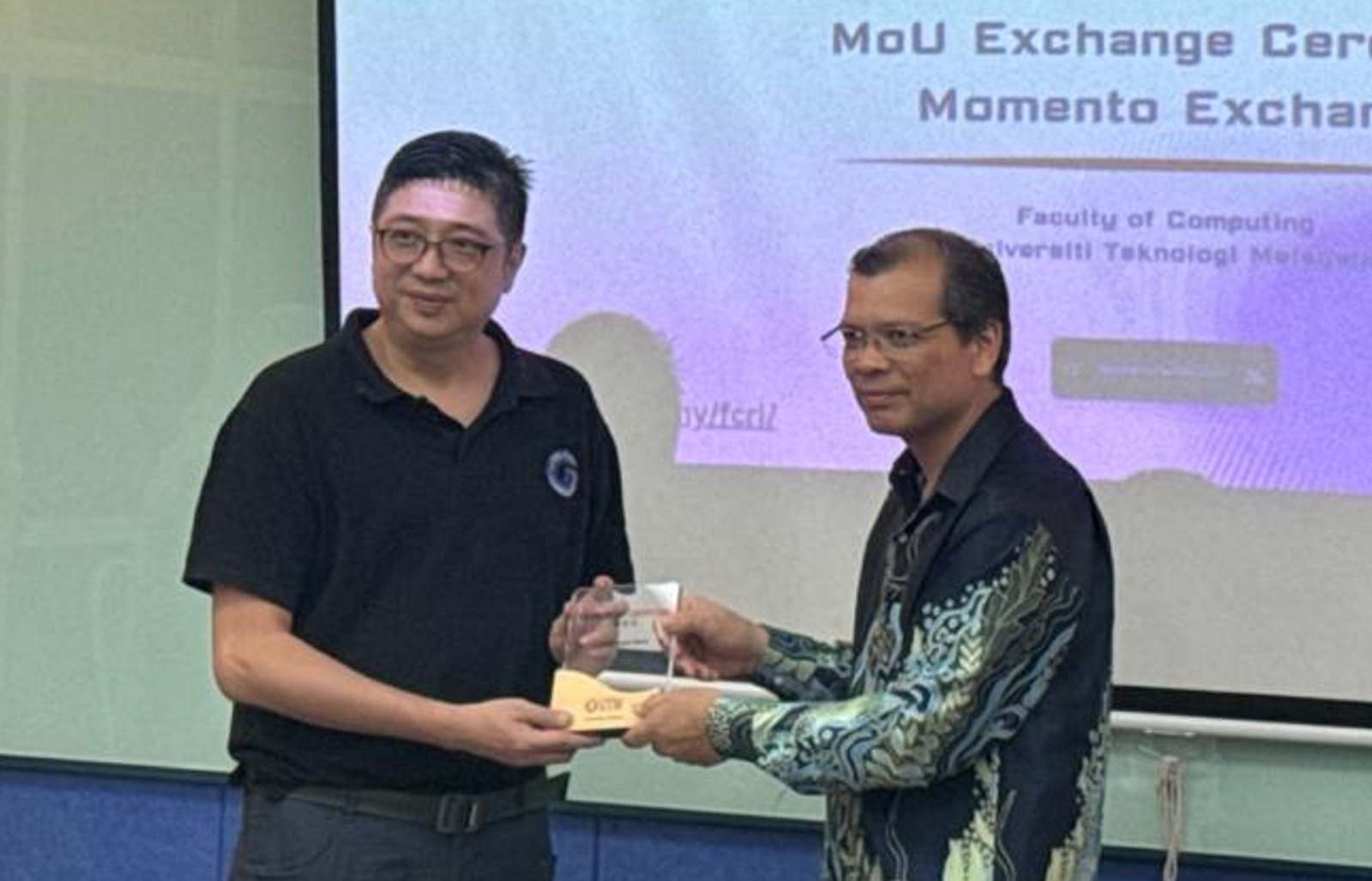 UTM and Big Ledger-Wavelet Group Sign Groundbreaking MoU to Benefit Students and Research