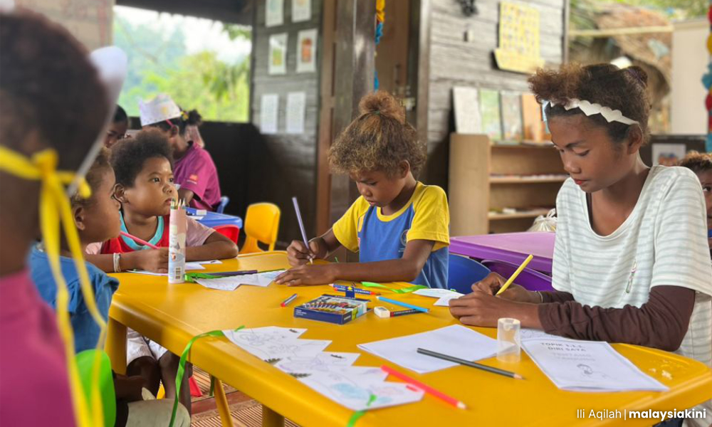 Delayed aid threatens Orang Asli students' education, says group