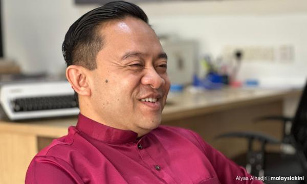 Bersatu pecat Wan Saiful, gantung Wan Fayhsal